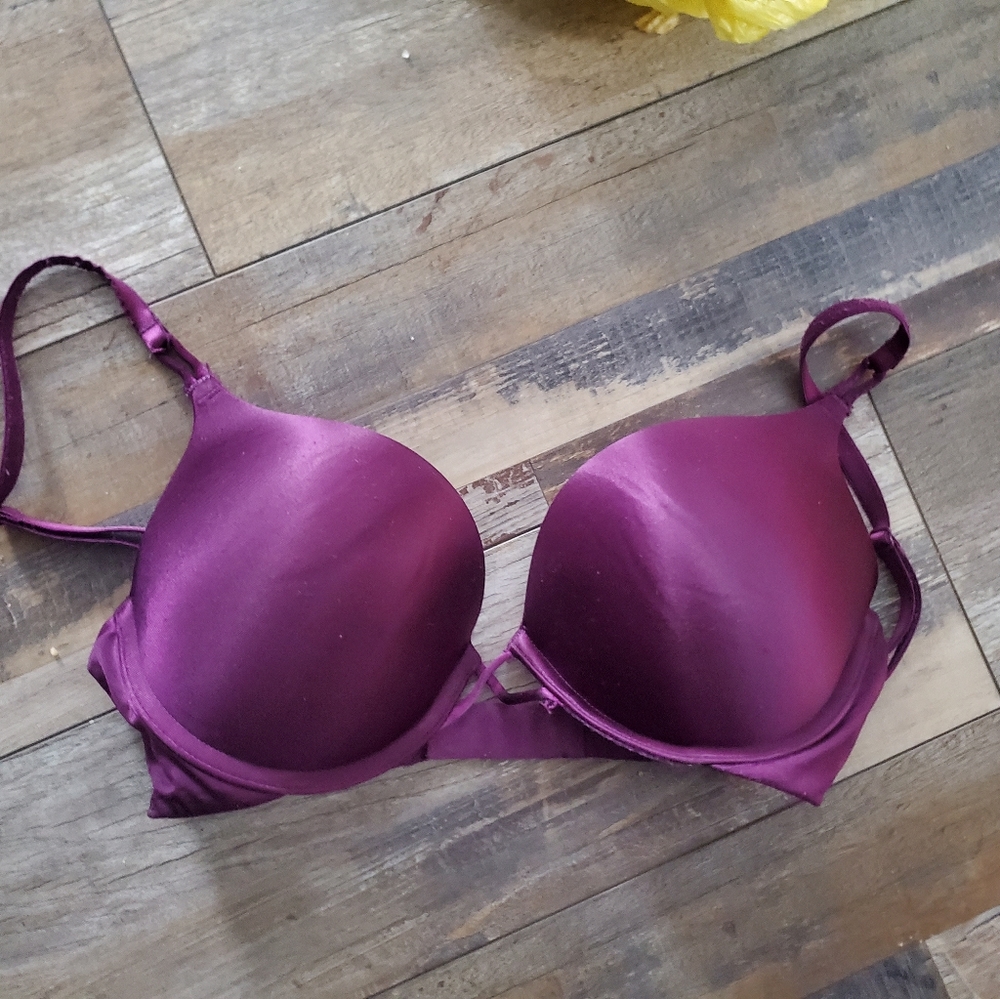 Victoriassecret.com bombshell bra